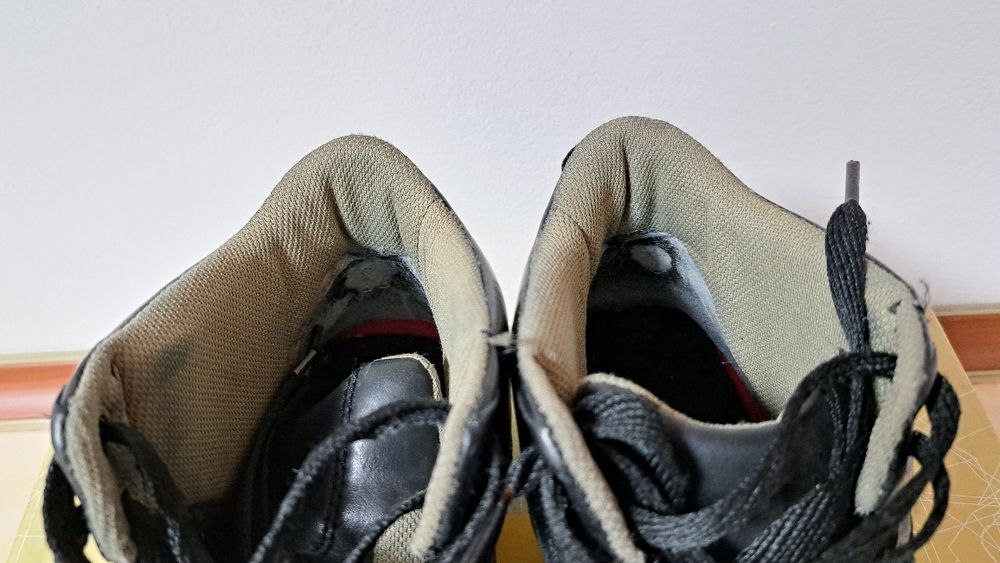 Ghete din piele - CAT