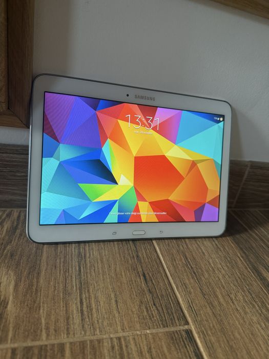 Tableta Samsung SM-T530