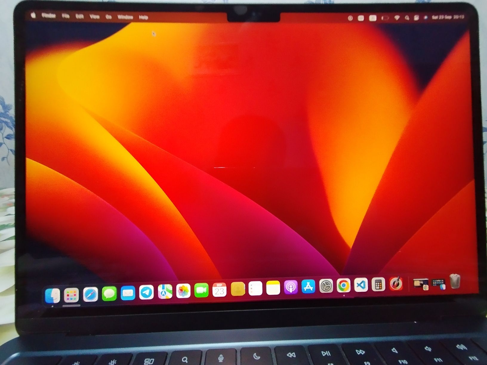 MacBook Air m2 midnight