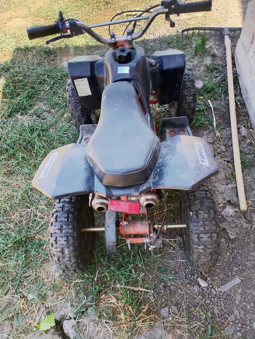 Vând ATV poker folosit foarte putin