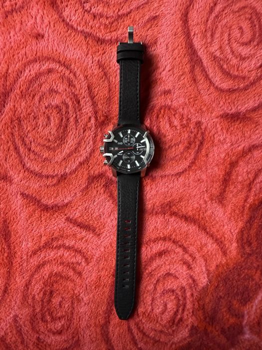 Vând ceasuri Fossil, Emporio Armani , Diesel