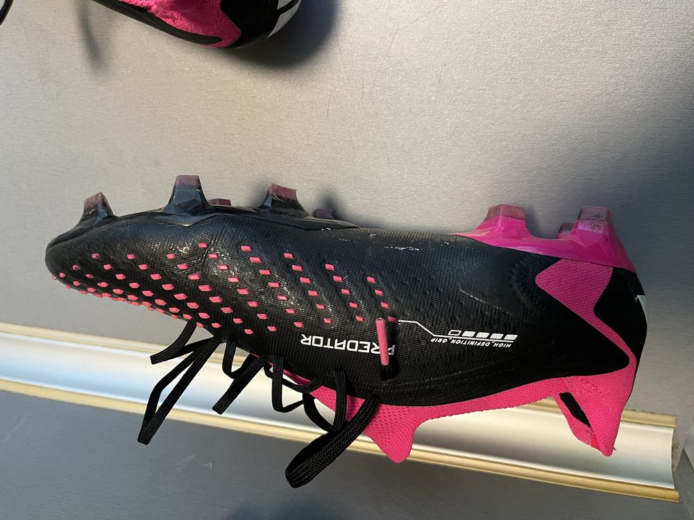 Adidas predator бутонки