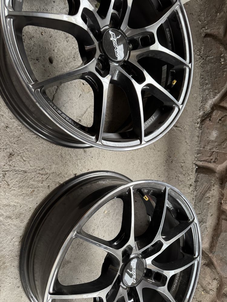 Продам новые диски R17 RAYS