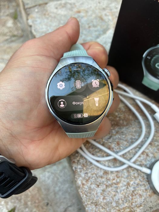 Часовник хуавей 5 нов