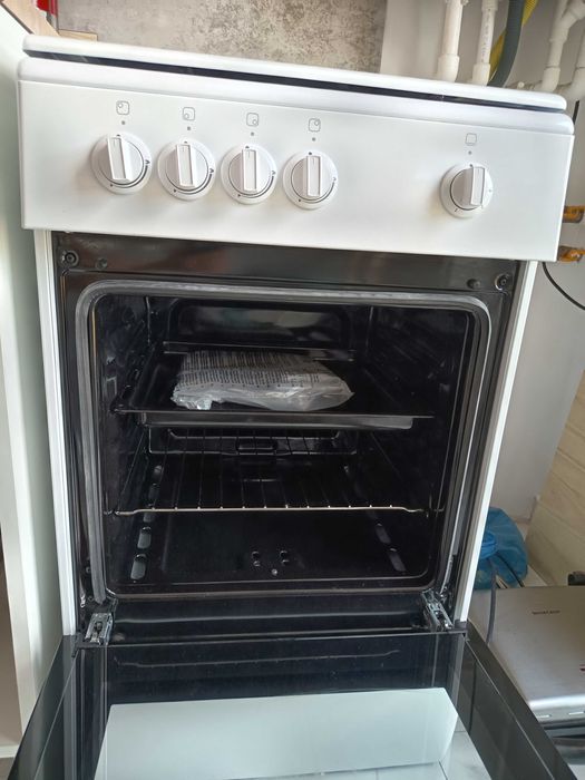 Aragaz Arctic puțin folosit