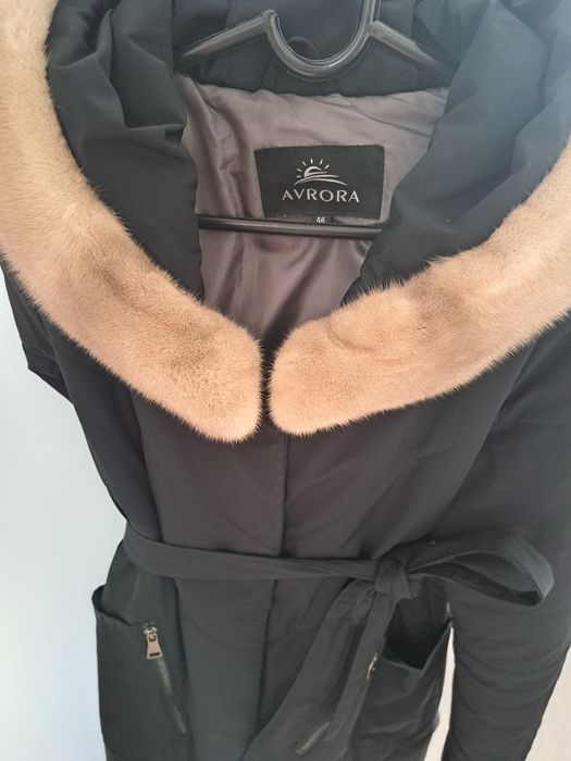 Зимний женский пуховик