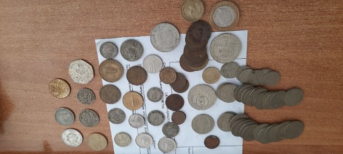 стари монети ,значки, полиграф