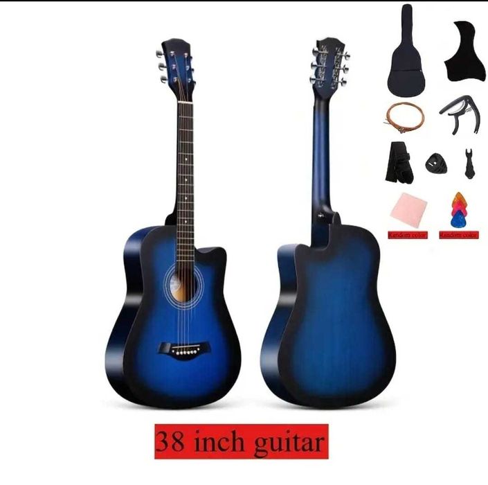 Гитара с чехлом и набором