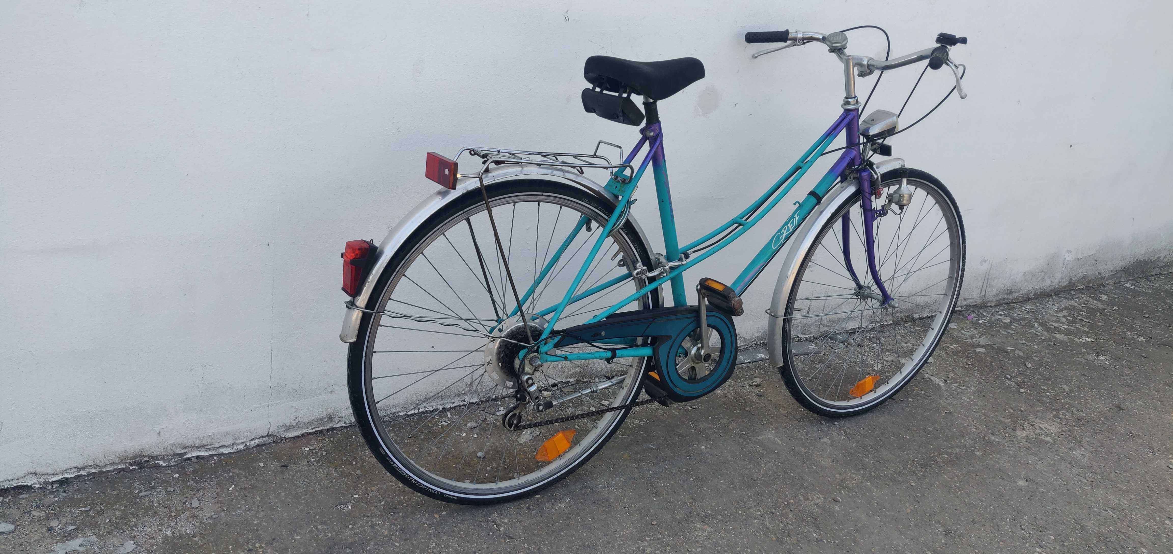 Bicicleta clasica de femei cu roti de 28 inch