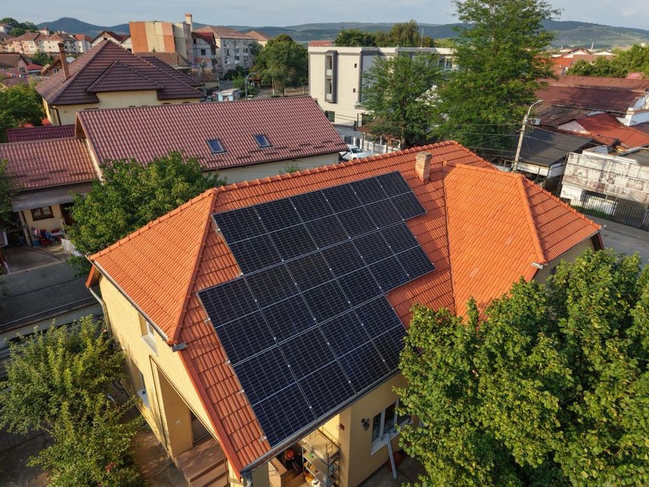 Panouri fotovoltaice premium – energie gratuită pentru casa ta!