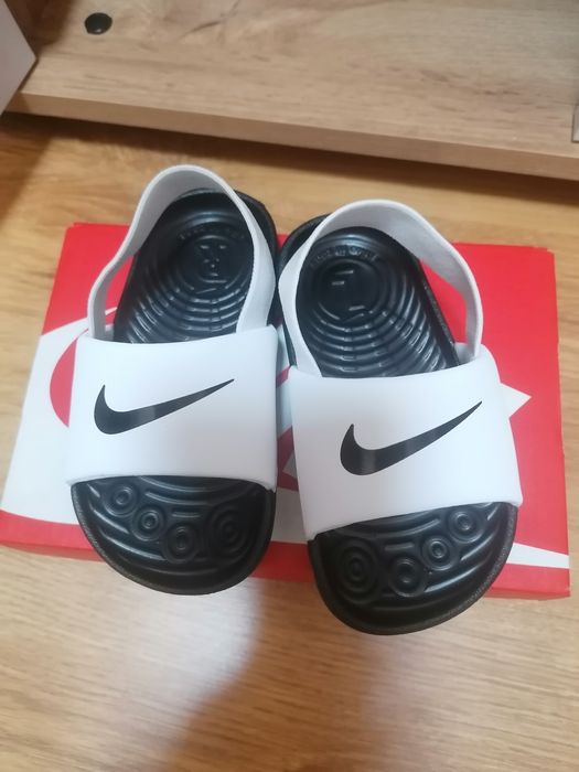Детски сандали Nike, чисто нови