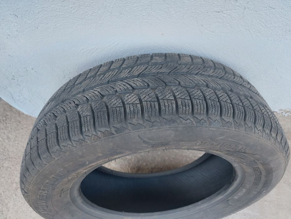 Зимние шины 15 размер. 195/65/R15