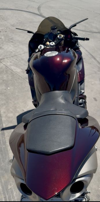 Yamaha R1 model rn12 180 cai