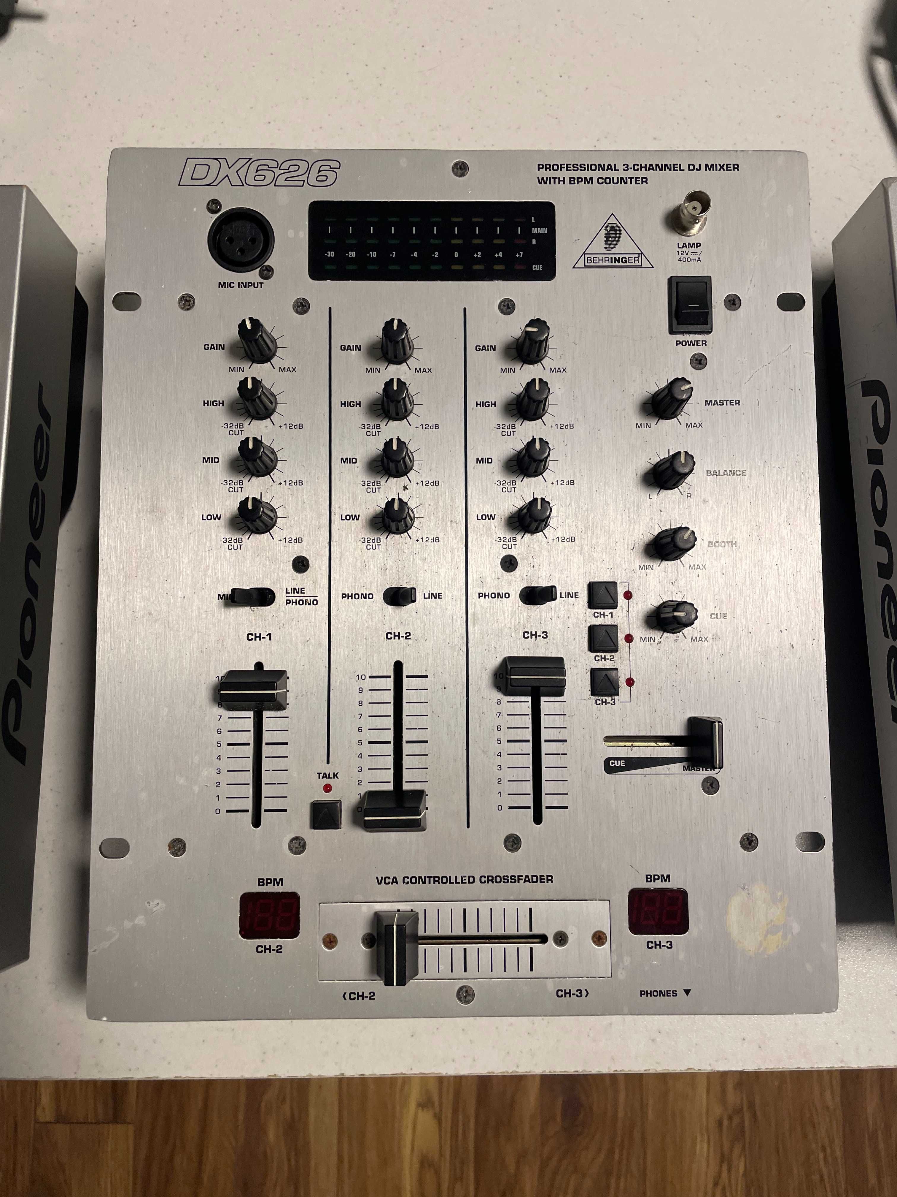 2x Pioneer CDJ100 и миксер Behringer DX626 - дефектни