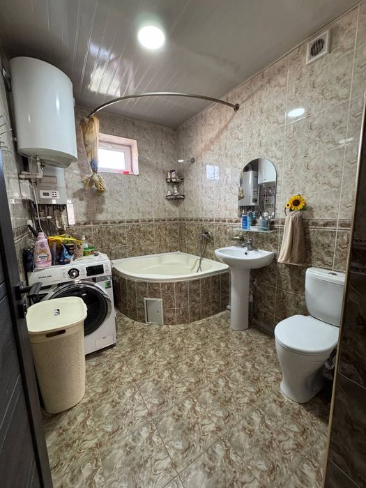 Vodnik 2etaj 3 xona jihozlari bn remote yaxshi bogcha maktab magazin.