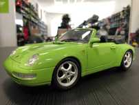 Метална колекционерска количка BBURAGO PORSCHE 993 CABRIOLET 1:18 НОВА
