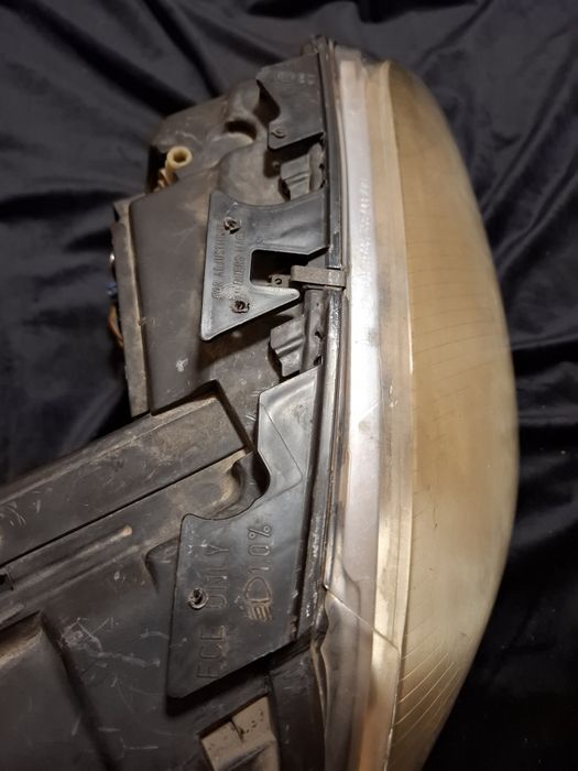 Faruri passat b5.5 xenon Hella