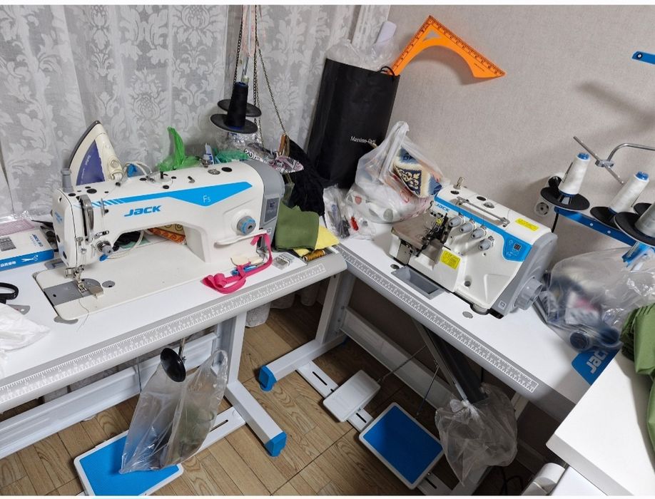 Продаже промышленная швеная машына Jakc F5, Оверлок Jack JK-E4S-4-M03