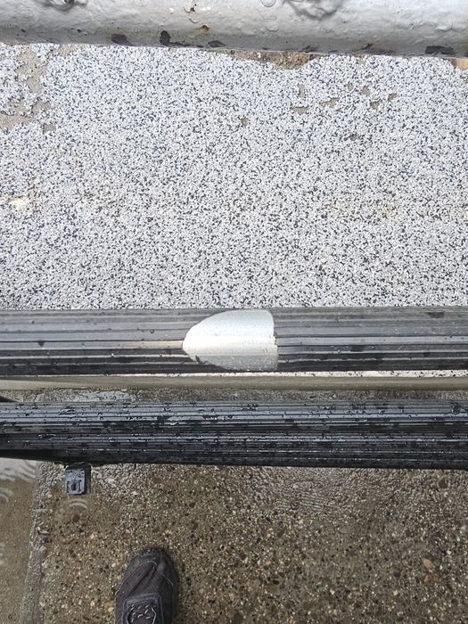 Thule багажник греди 135см