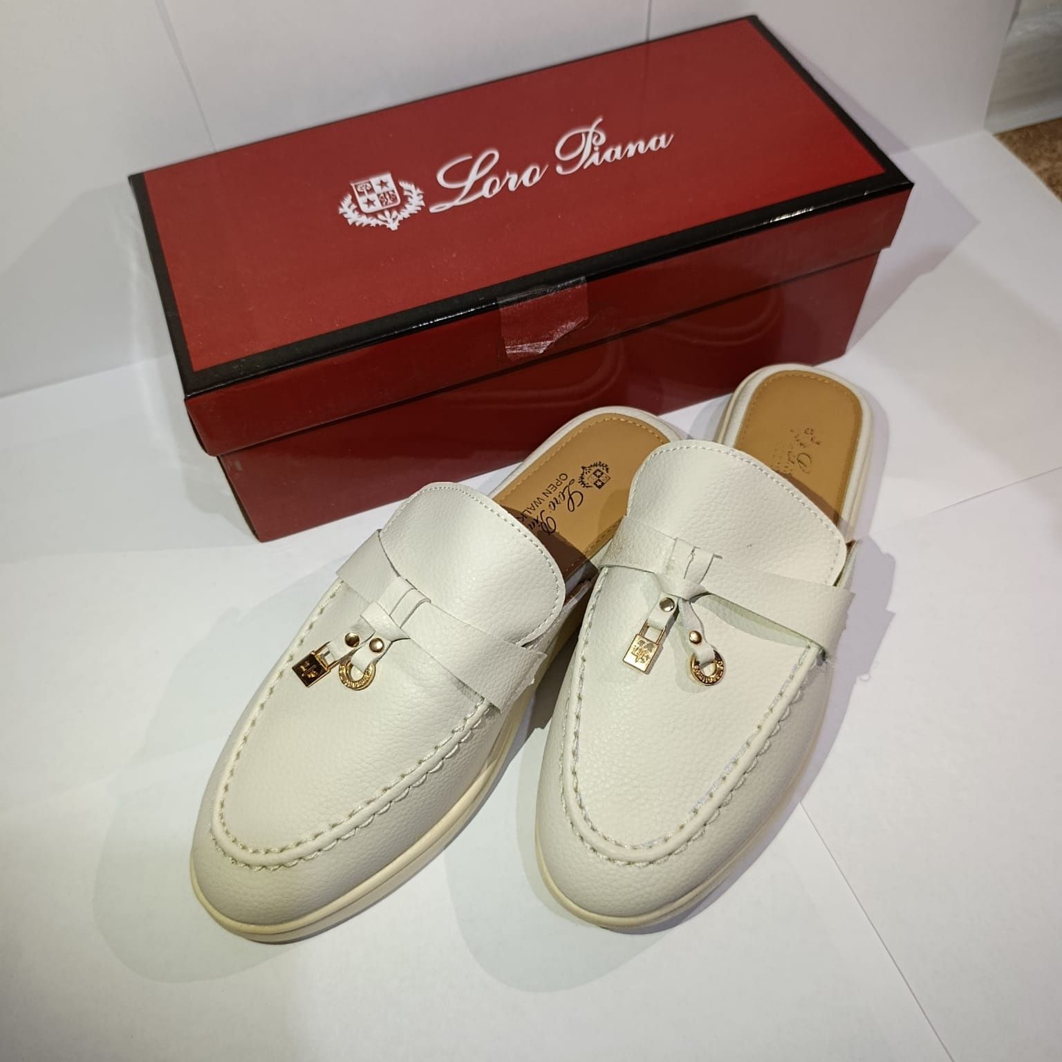 Продаётся Мюли Loro Piana