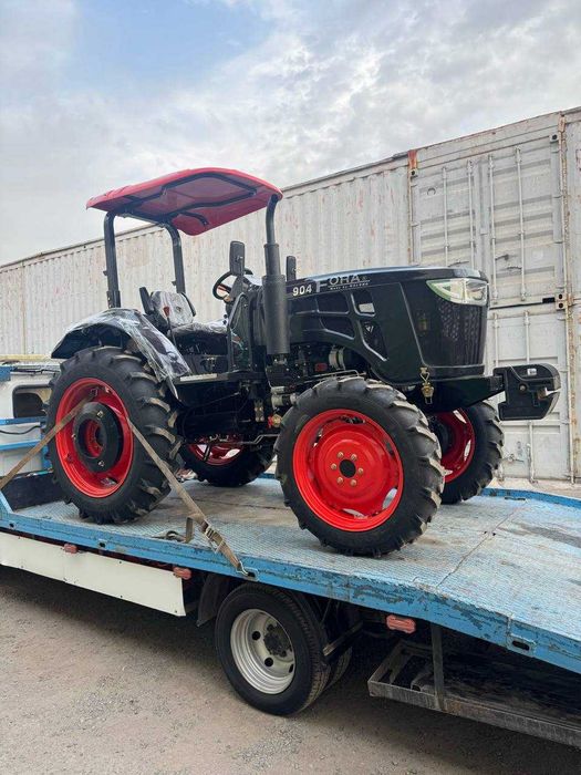 FORA 904 Traktori