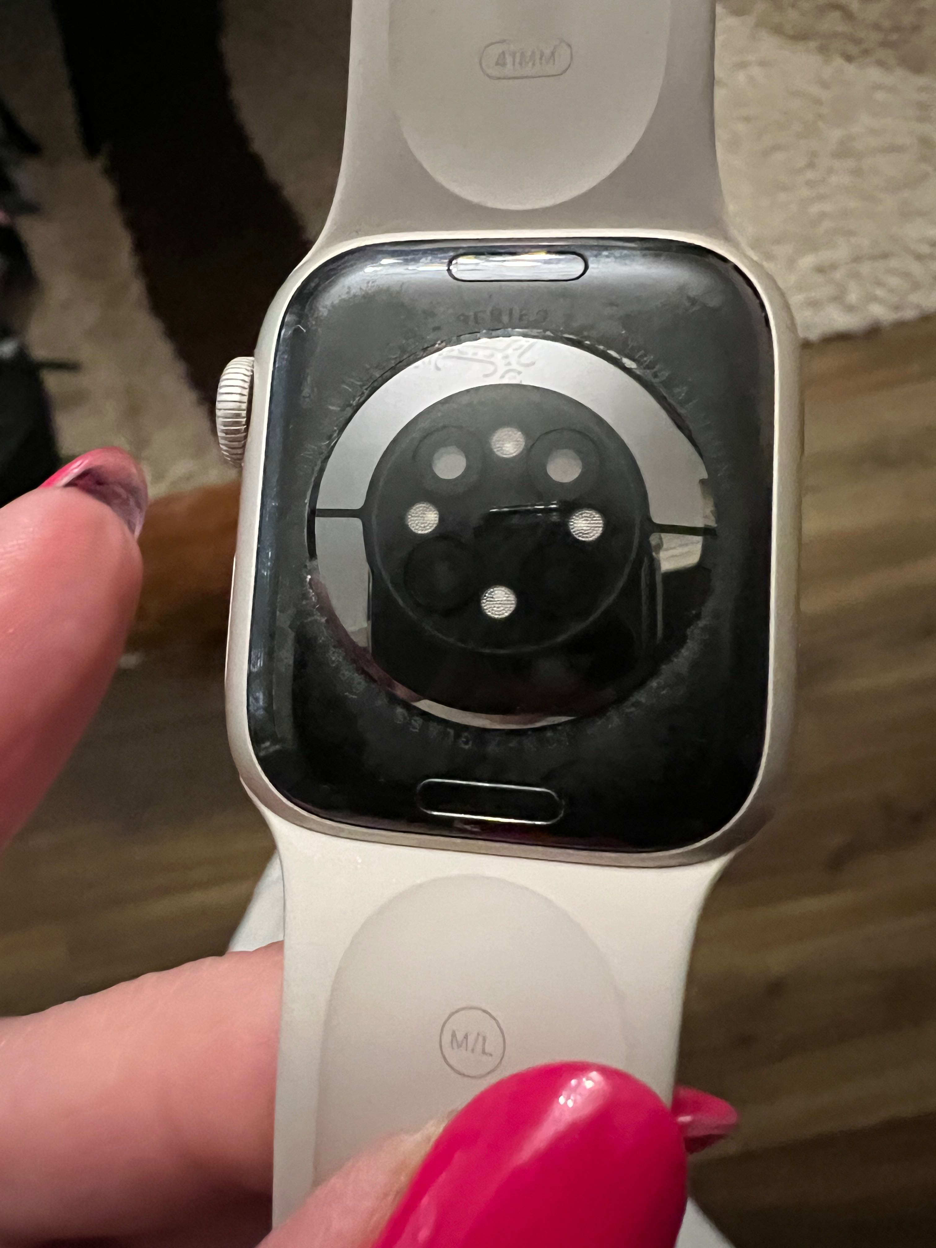 Часовник Apple Watch Series 7 (GPS + Cellular).