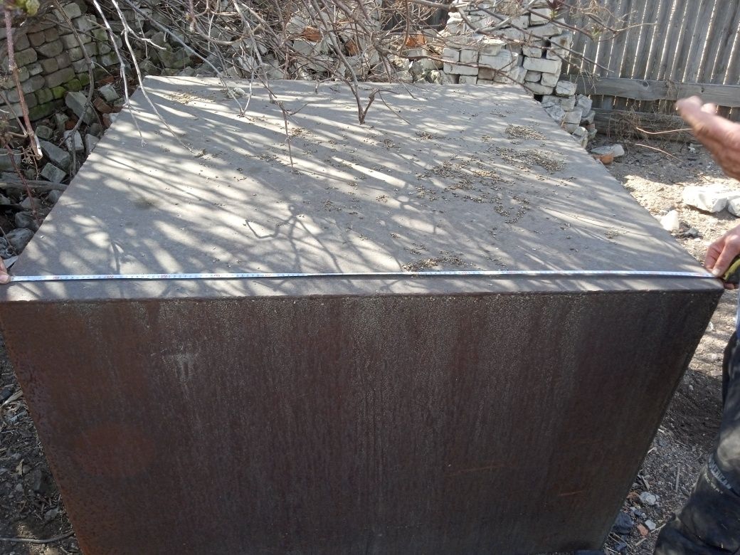 Продам ёмкость, коптильню , кирпич, трубы, алюминивая ёмкость.
