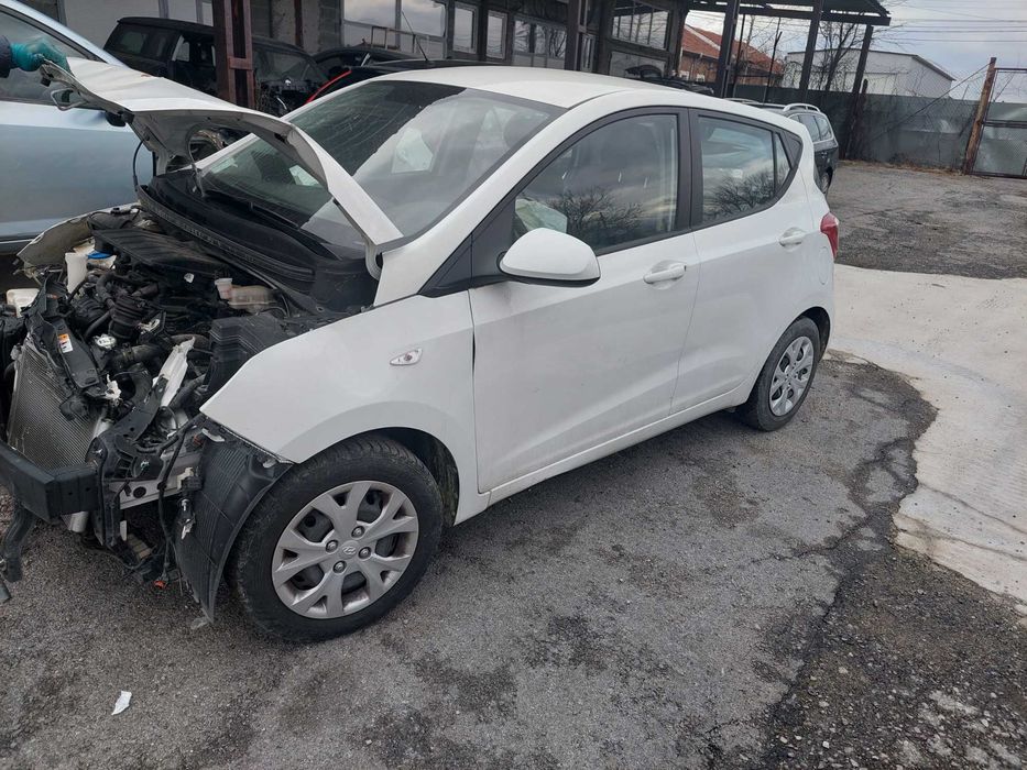 Hyundai i10 1.0 i , Хюндай И10 на части! 
Април 2016