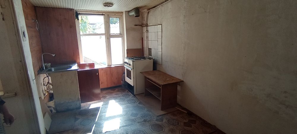 Qibray tumani (Qibray pojarkasini) yonida 5 sotix uy sotiladi.