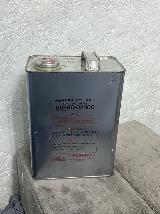 Продам масло в коробку тойота