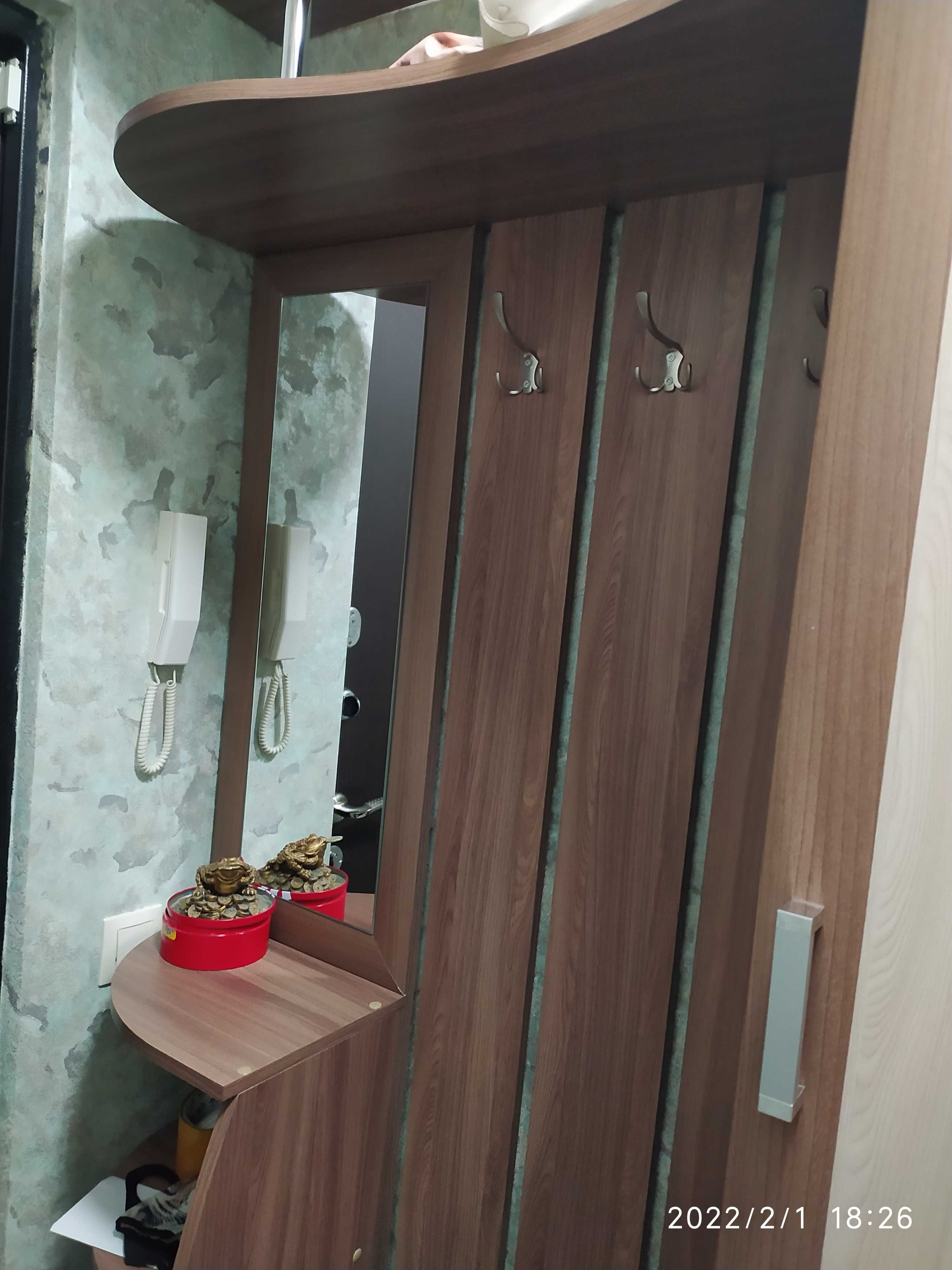 Продам прихожую "Ксения" (Россия)