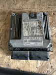 Calculator motor ECU audi a4 a5 a6 a7 q5 3.0tdi cduc cdud 4G0907401Q