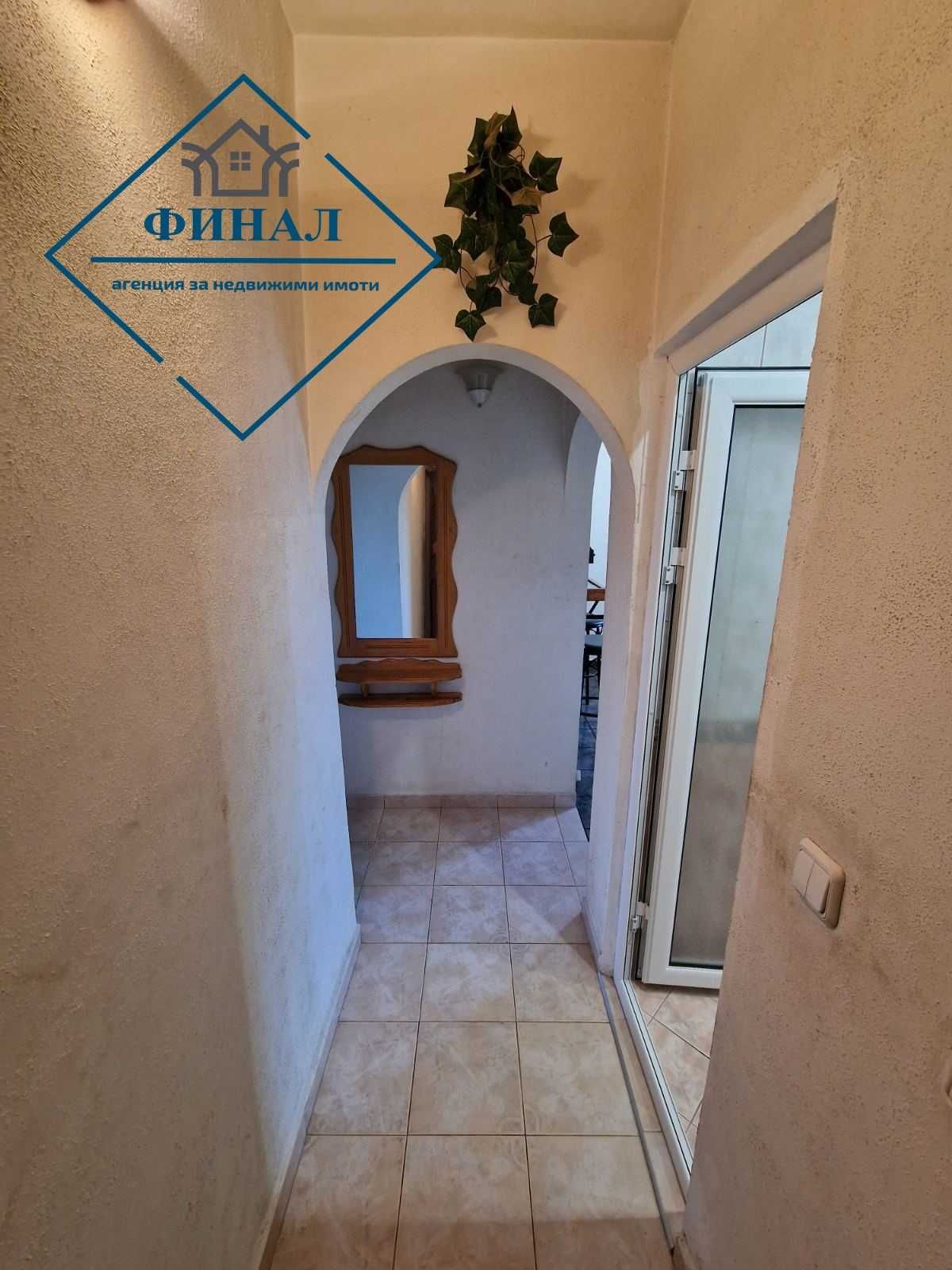 Двустаен Разширен Апартамент кв.Гривица