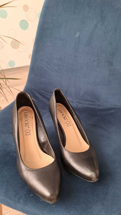 Pantofi Lasocki din piele naturala, mărime 37, purtati