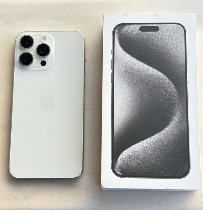 iPhone 15 Pro Max 256 gb, baterie 100%, 7 cicluri de incarcare