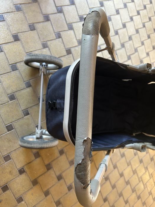 Продам детскую коляску