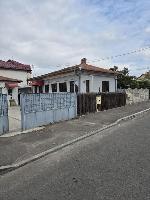 Vând casa în craiova