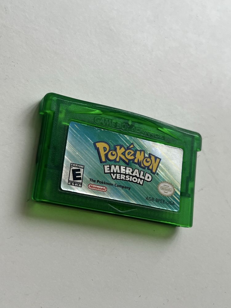 Pokemon Emerald оригинална, без кутия