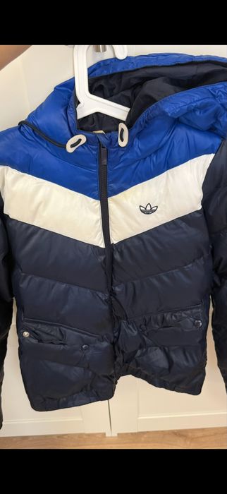Куртка Адидас можно и подросткам