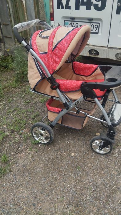 Коляска прогулочная