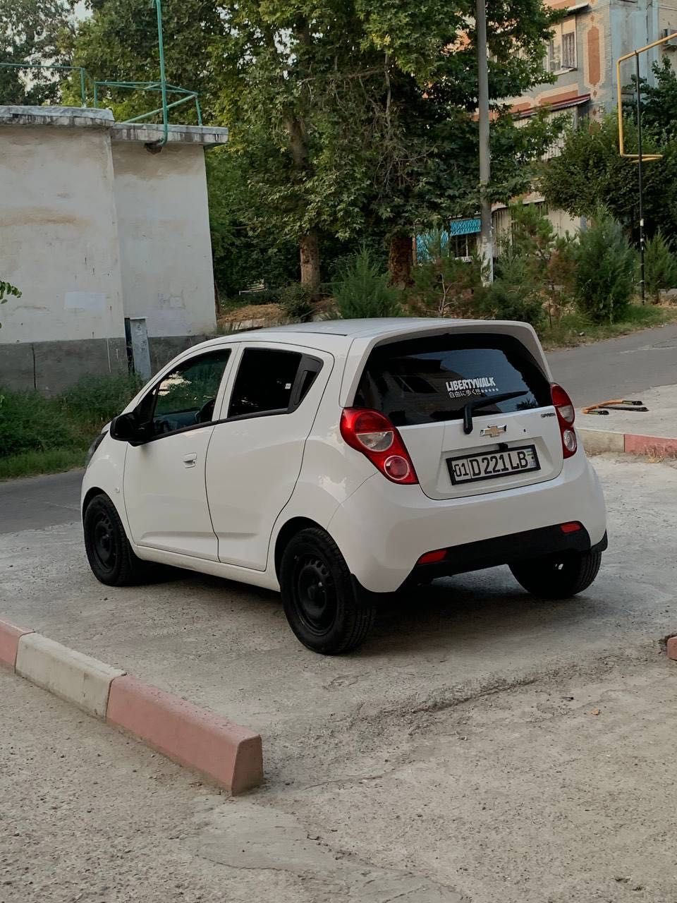 продается Chevrolet spark 2020