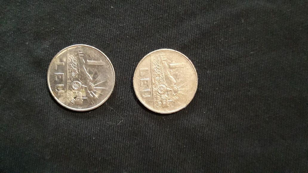 Vand doua monede de 1 leu