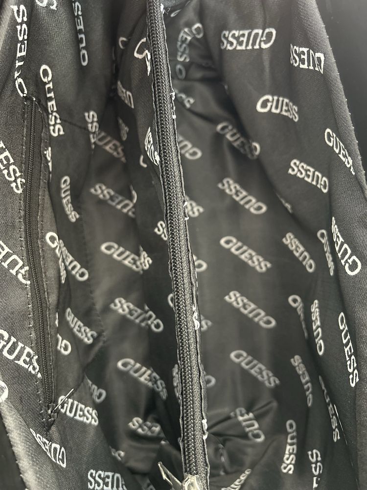 Geanta Guess neagra
