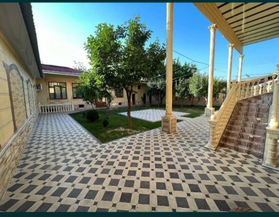 Sotiladi Shakarchi mahalla Algoritim 8 sotix 10 xona