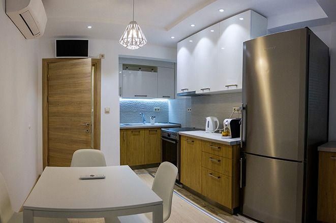 Дава се под наем Четиристаен апартамент в Пловдив, Център - 90 кв.м за 590 € - Снимка #1