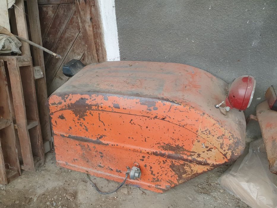 Vând aripi tractor 445