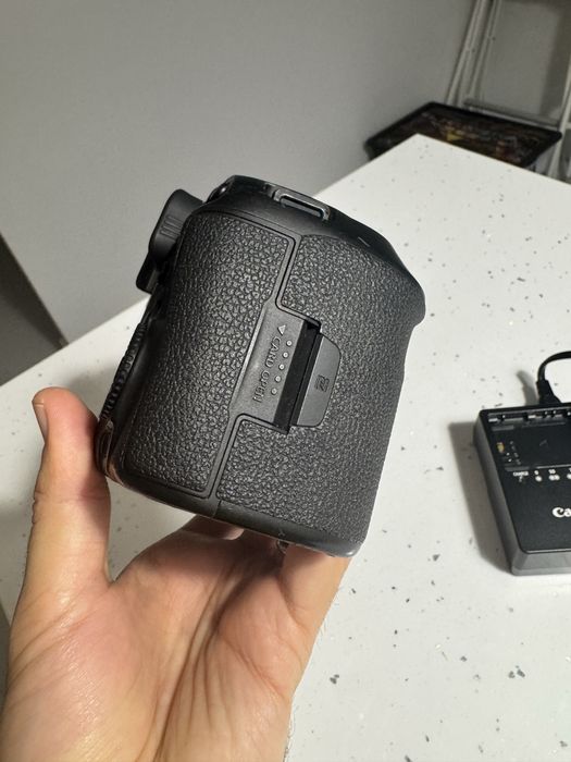 Canon 5D IV - 84k cadre