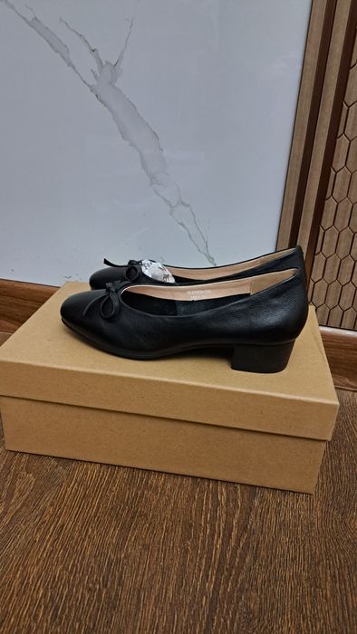 Продам кожанные балетки