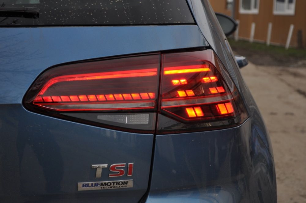 Stopuri LED VW Golf 7 semnalizare dinamica Facelift look