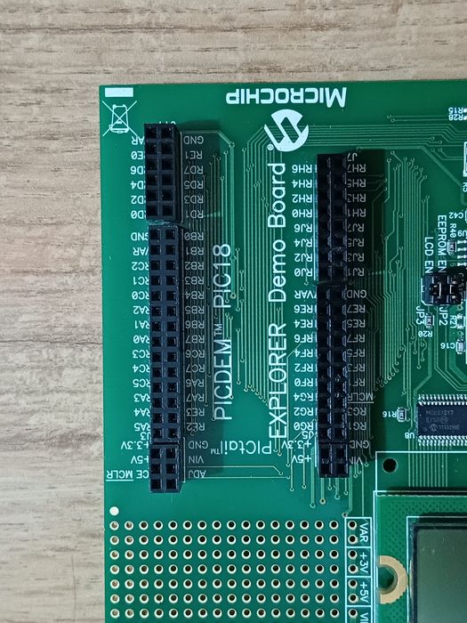 Microchip Explorer Demo Board perfect functionala